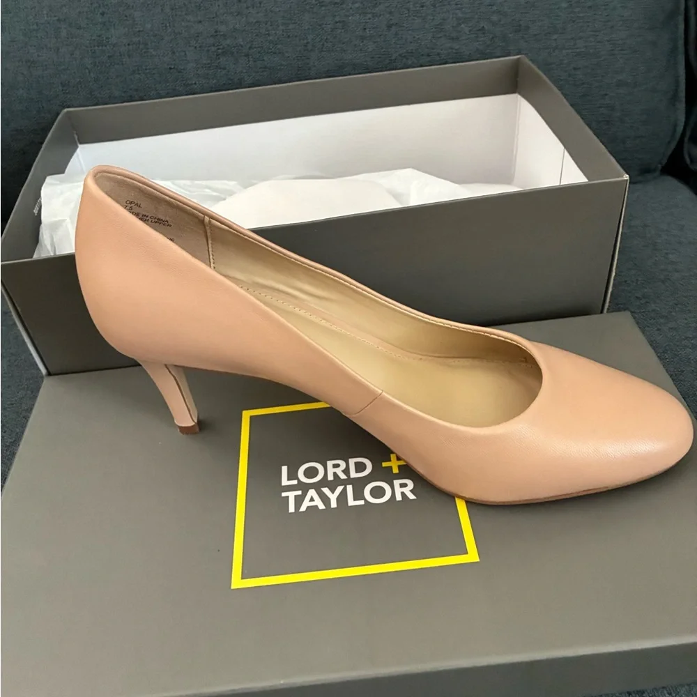 Nude leather pumps - Picture 3 of 13